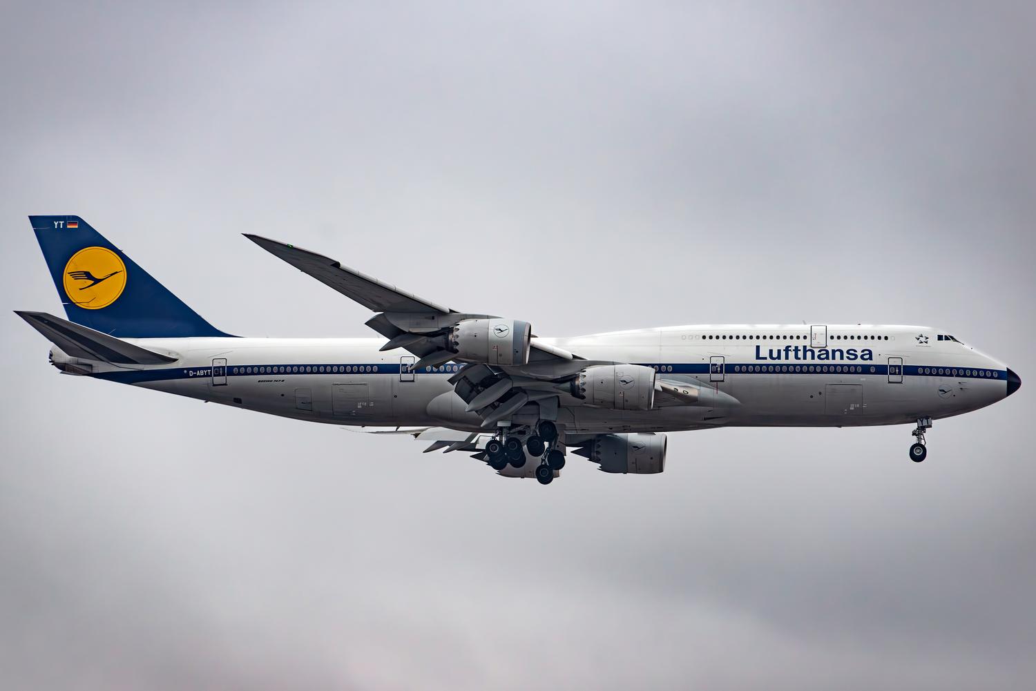 NEWARK [EWR], NJ, UNITED STATES